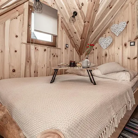 Orawskie Ranczo-domki W Naturze Z Jacuzzi & Sauna *